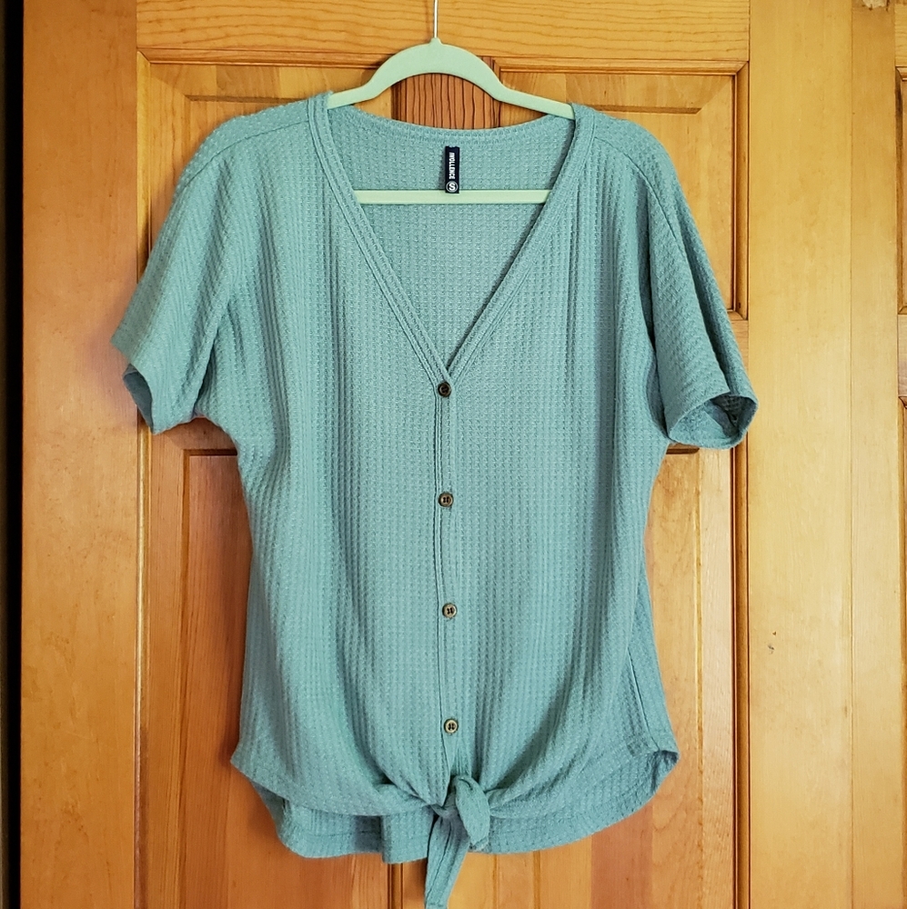 Waffle knit short sleeve shirt